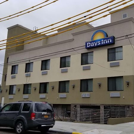 Days Inn By Wyndham Brooklyn Marine Park New York Exterior foto